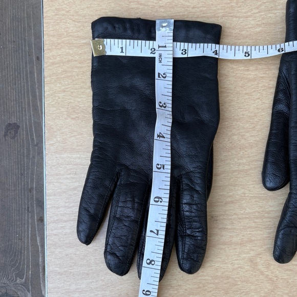 Macy’s Women’s Vintage made in Italy Lined Black Leather Gloves In Sz 8 - Picture 9 of 12